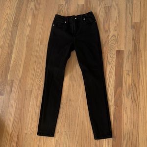 Good American Good Legs Skinny Jeans